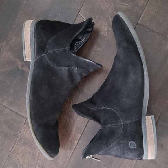 Born Shoes - Born booties